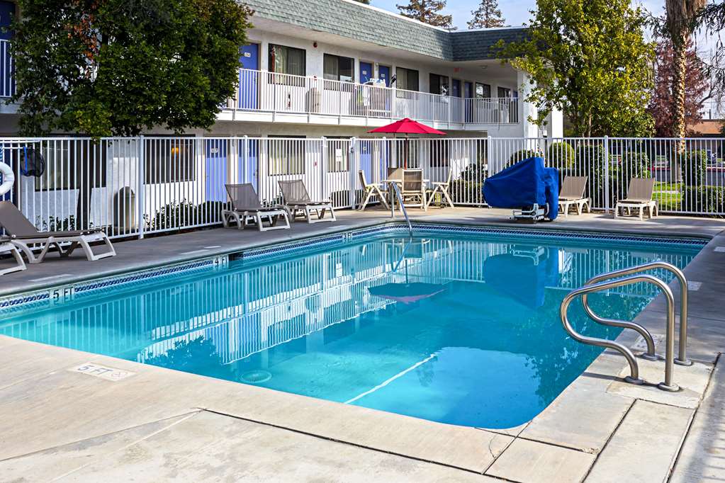 Motel 6 Porterville CA - photo 11