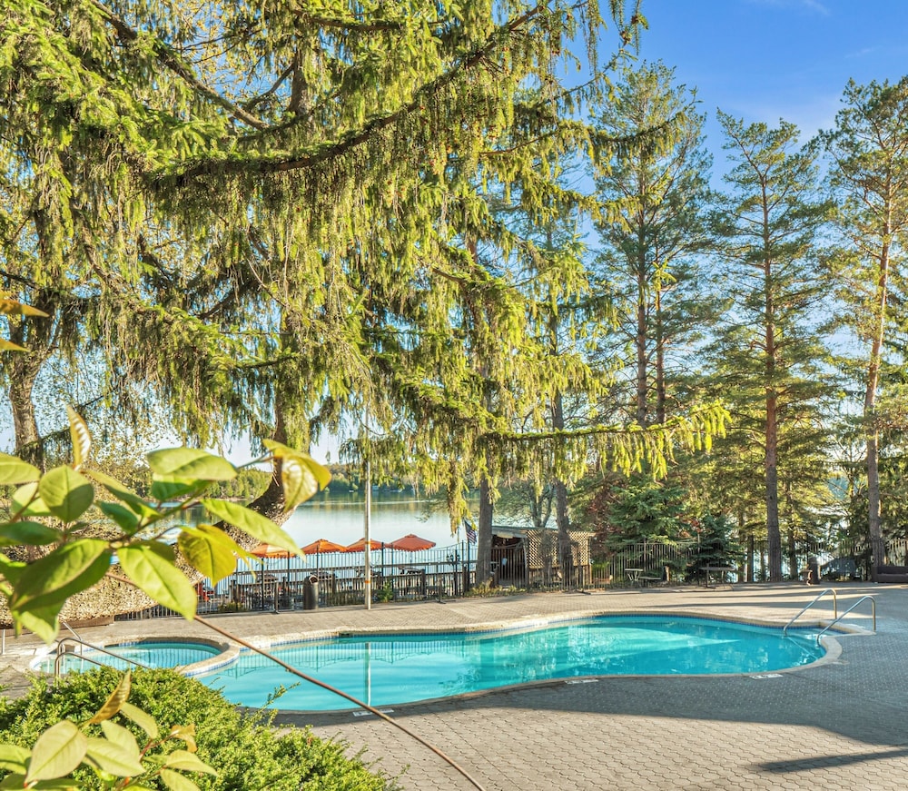 Victorian Inn Elkhart Lake Wisconsin - photo 89