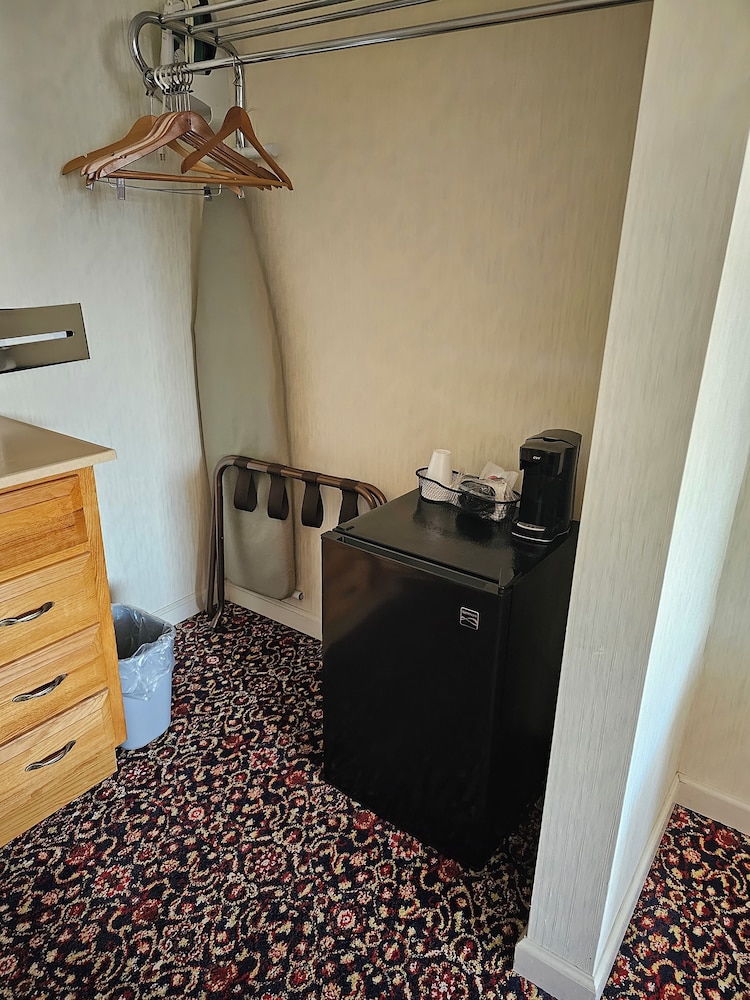 Travelodge by Wyndham Mackinaw City - photo 27