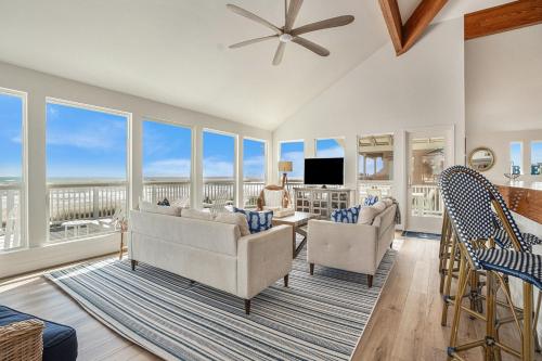 Vista Del Mar — 4-Star Luxury Hotel in Galveston, United States