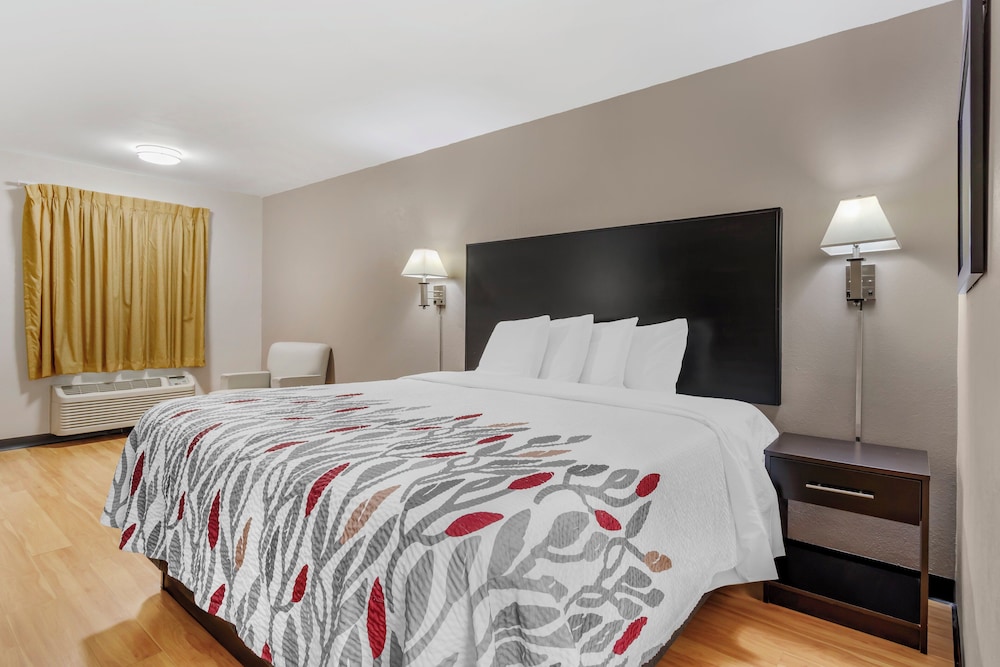 Red Roof Inn Atlanta Kennesaw State University - photo 13