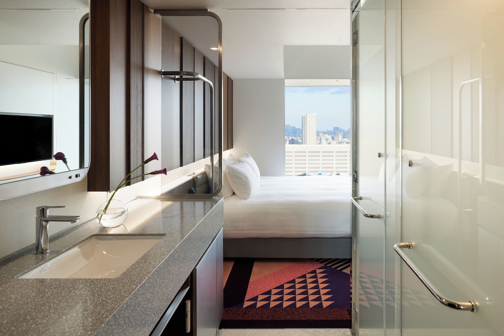 Hotel Groove Shinjuku A Parkroyal Hotel — 4-Star Luxury Hotel in Tokyo, Japan