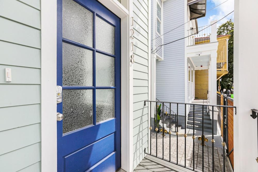 Stunning 4BR 5BR near French Quarter Homes by Hosteeva — 4-Star Luxury Hotel in New Orleans, United States