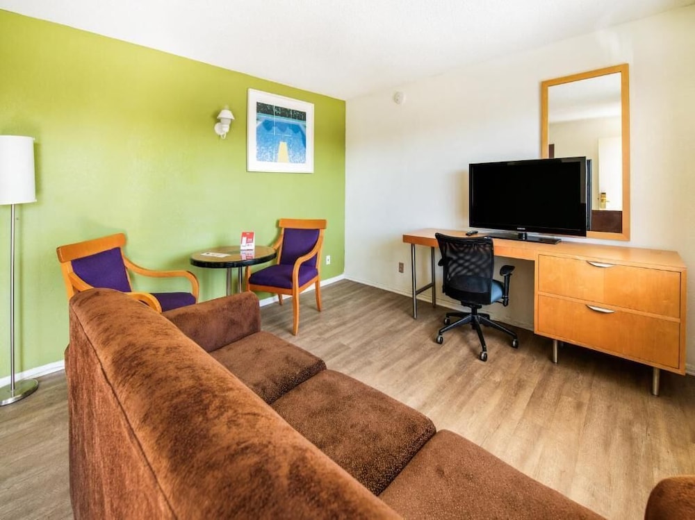 Hotel Ridgecrest An Extended Stay Studio - photo 9