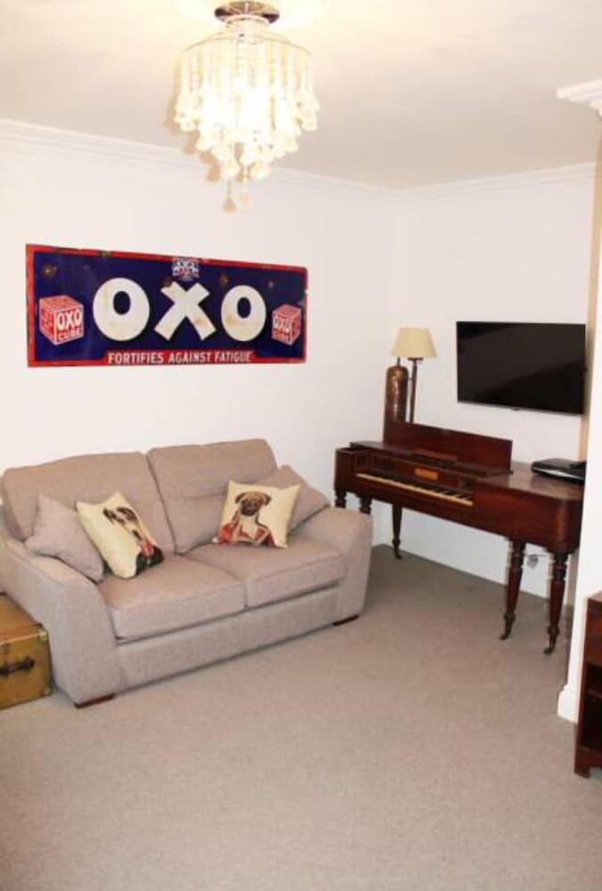 Mrs Salisbury S Serviced Accommodation — Maldon