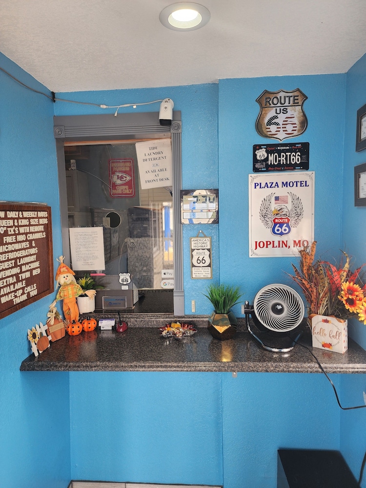 Plaza Motel - photo 34