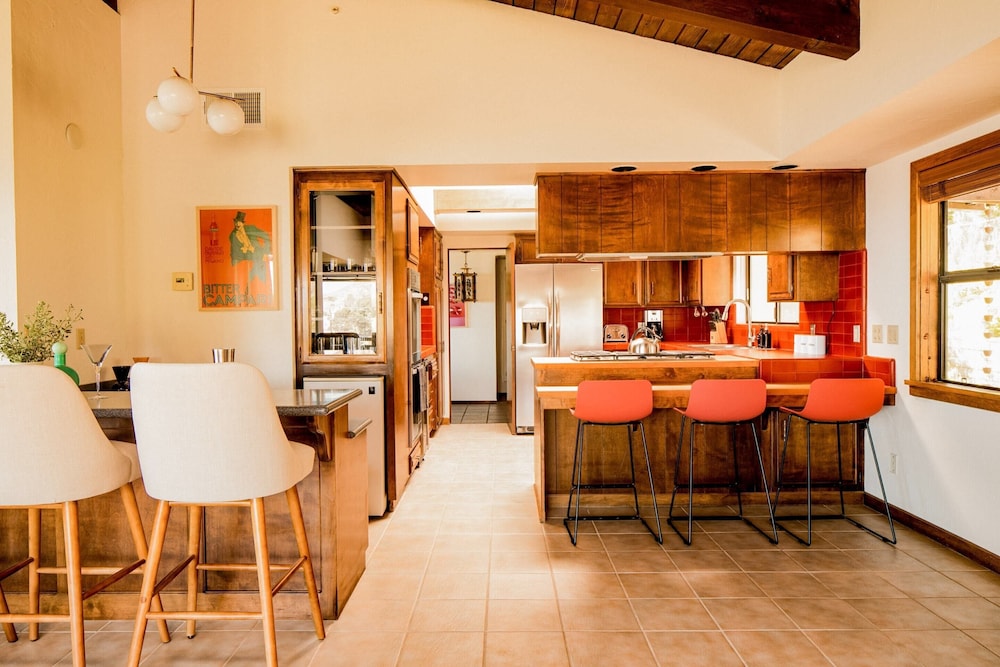 Cliffridge by Avantstay Lush Malibu Hills Estate w Breathtaking Ocean Views - photo 6