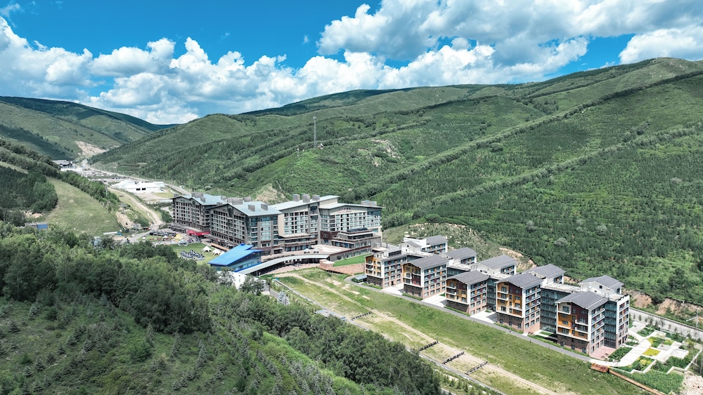 YunDing Grand Hotel South Apartment in Zhangjiakou, People's Republic of China