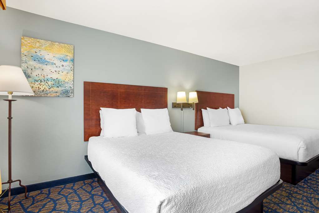 Best Western Plus Villa Del Lago Inn Patterson - photo 21