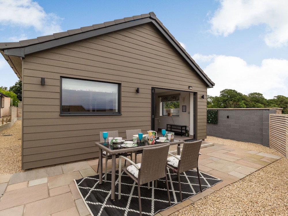 Secret Kingdom Cottage — 4-Star Luxury Hotel in Morpeth, United Kingdom
