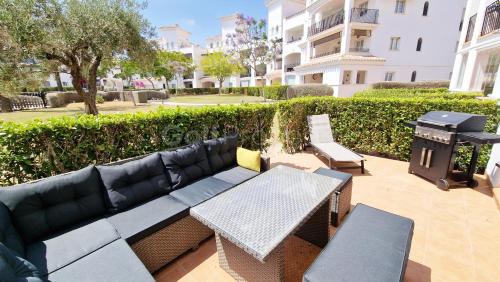 Delightful Ground Floor 2 Bed with Access To Pool Wi Fi AC in Murcia, Spain