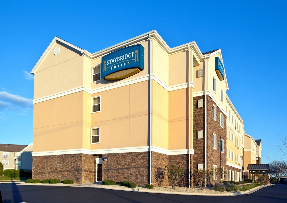 Staybridge Suites Rockford by IHG - photo 41