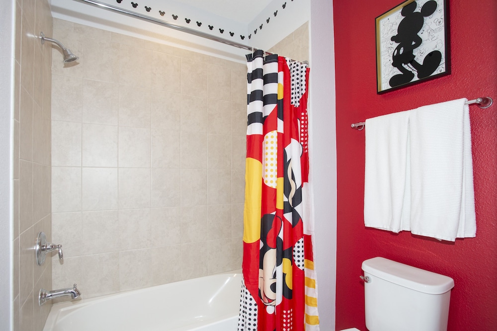 Marvelous 4 Bedroom w Pool @ Festival Resort 197 - photo 42