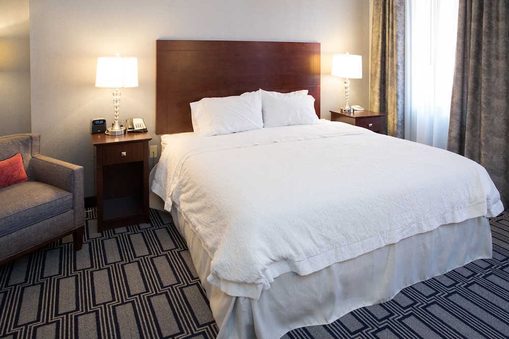 Hampton Inn & Suites Providence Downtown - photo 28
