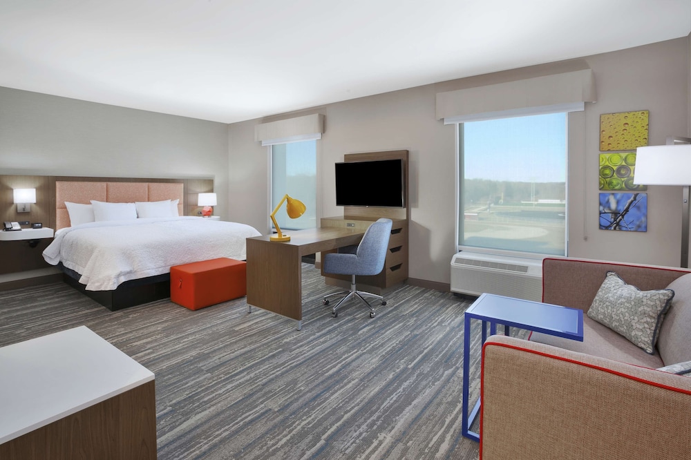 Hampton Inn & Suites Grandville Grand Rapids South - photo 12