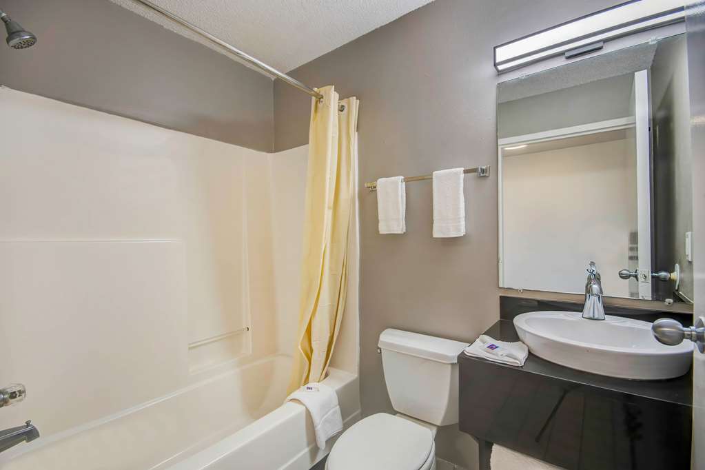 Studio 6 Extended Stay Ocean Springs MS - photo 14