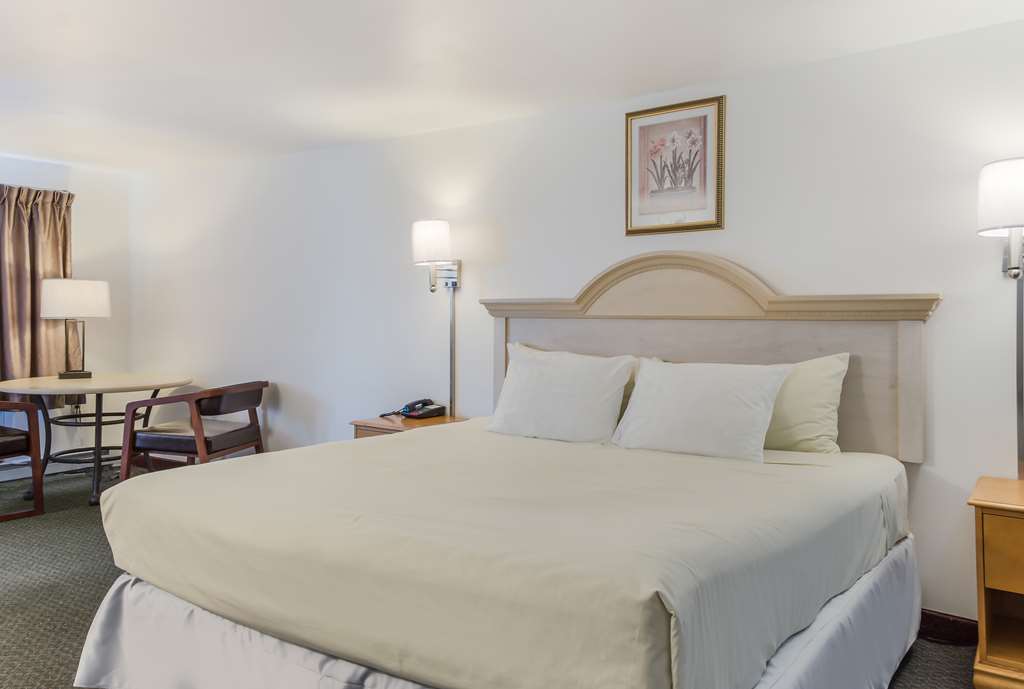 Americas Best Value Inn & Suites Hyannis Cape Cod - photo 17