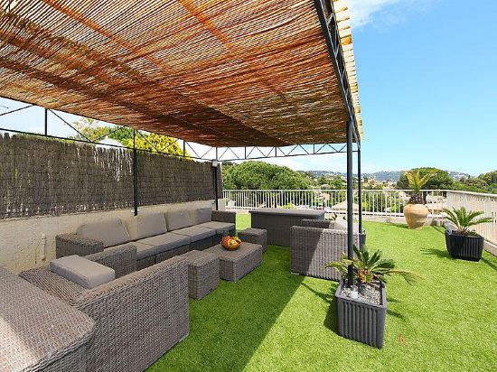 Apartment Les Jardins de Babylone — 4-Star Luxury Hotel in Cannes, France