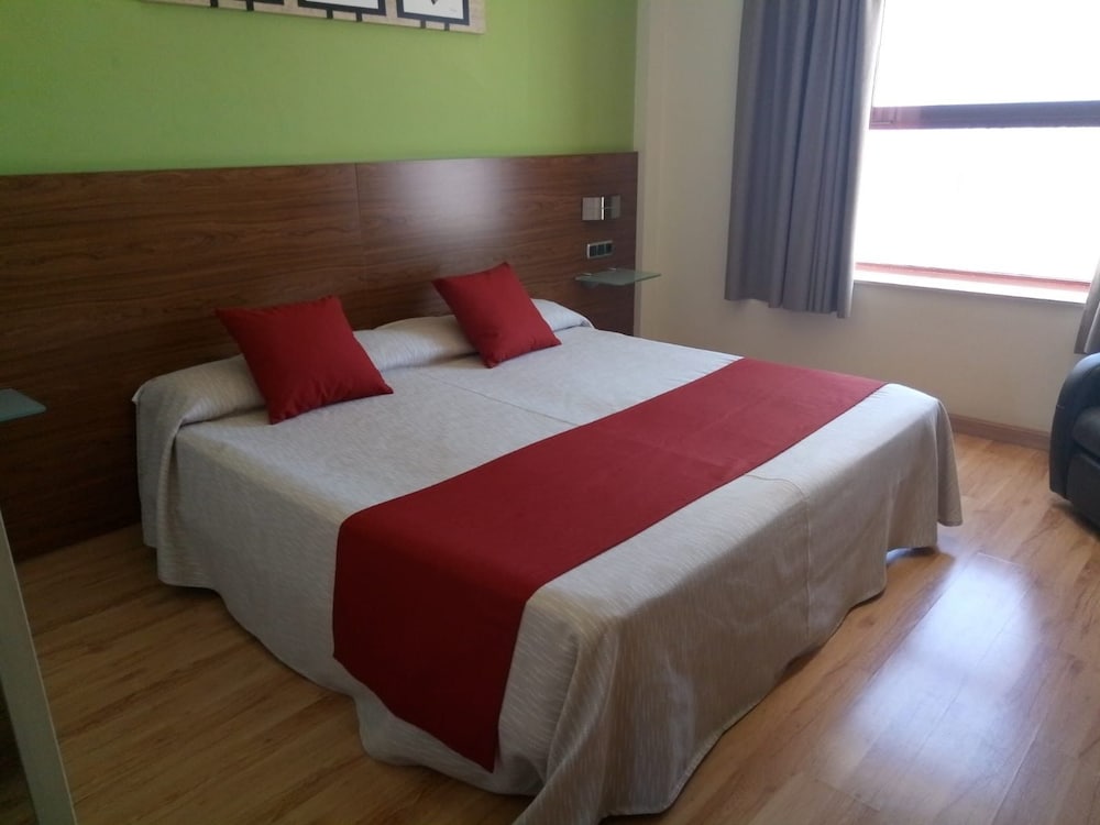 Hotel Olimpia — hotel in Totana