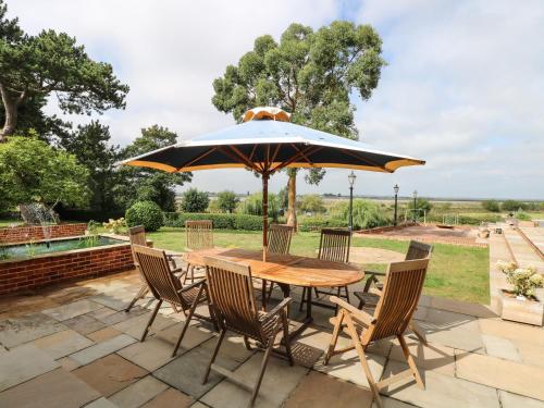 Waveney View Cottage — 4-Star Luxury Hotel in Great Yarmouth, United Kingdom