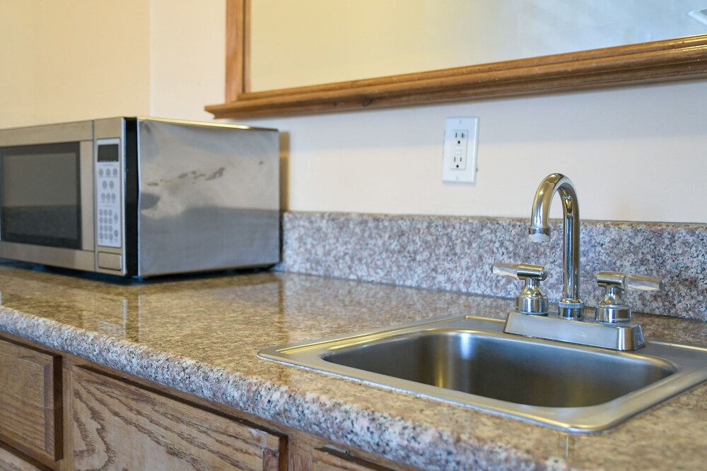 The Shores Inn and Beach Houses - photo 24