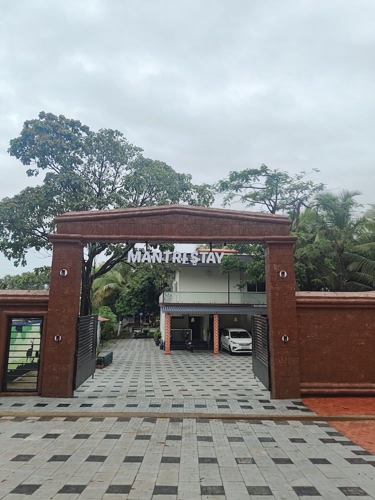 Mantri stay in Kumta, India