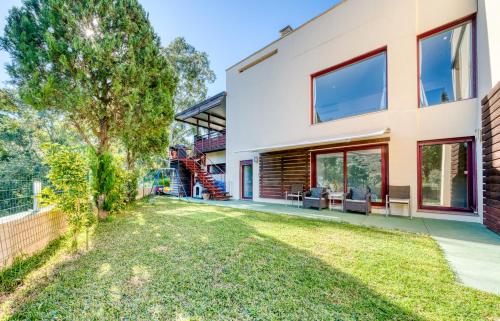 Exclusive Villa in Benahavis — 4-Star Luxury Hotel in Estepona, Spain