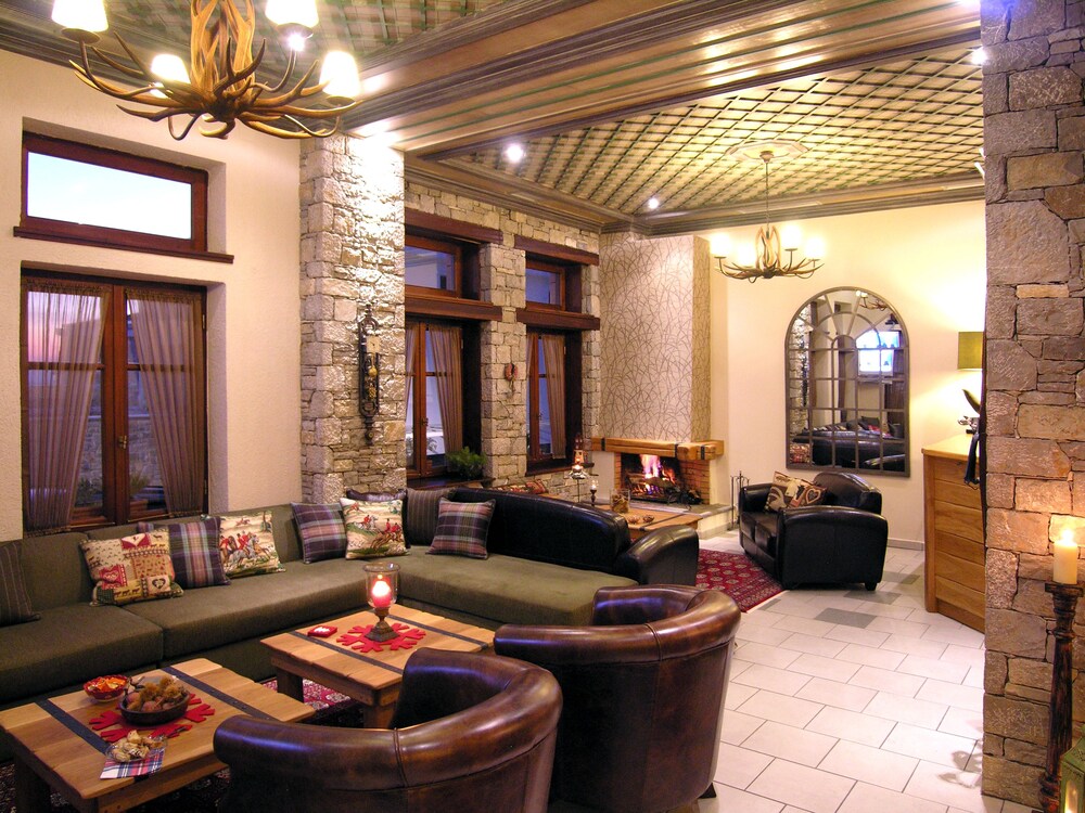 Ef Zin Studios & Suites — Arachova — photo 2