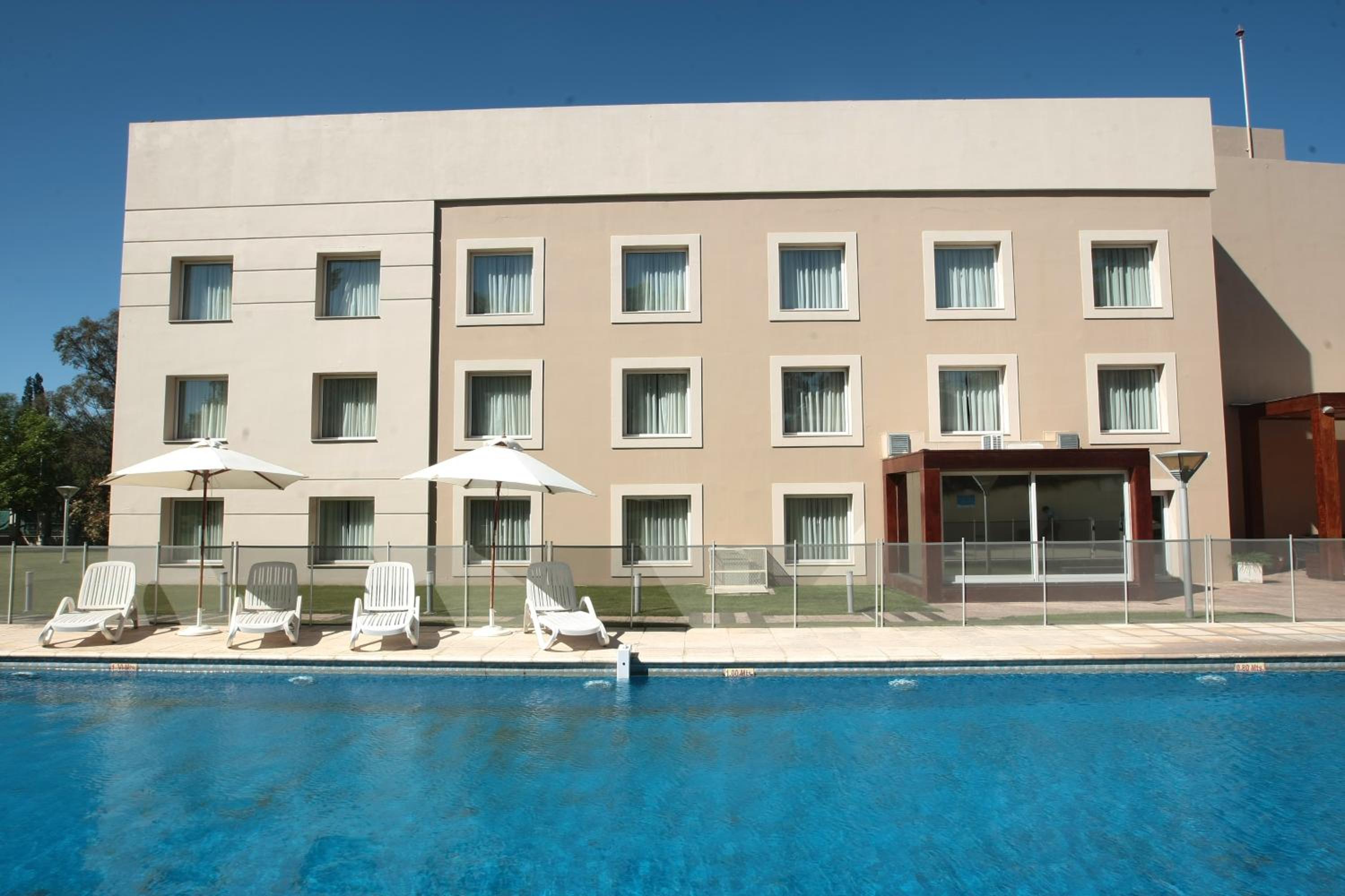 Howard Johnson by Wyndham Rio Cuarto Casino — Rio Cuarto — photo 4