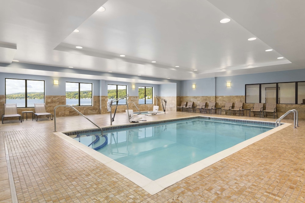 Hampton Inn Penn Yan - photo 43