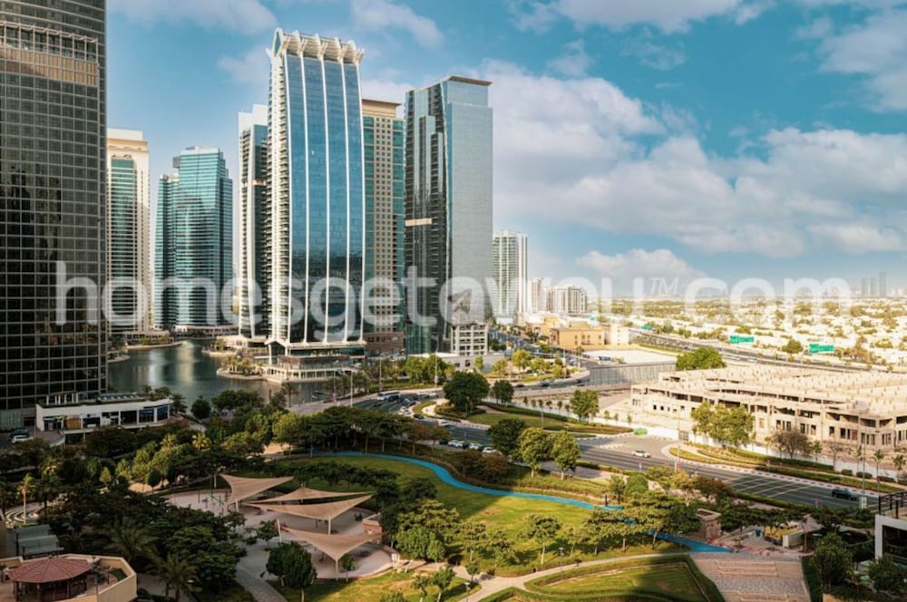 JLT Cluster P Modern 1 BR Apt by bnbme homes 2506 — 5-Star Luxury Hotel in Dubai, United Arab Emirates