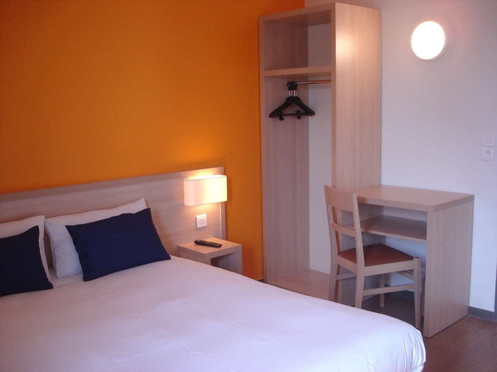 Budget Hotel Melun Sud Dammarie Les Lys — hotel in Melun