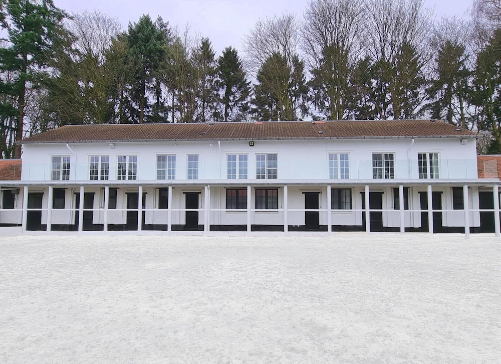 Royal Horses — 4-Star Luxury Hotel in Overijse, Belgium