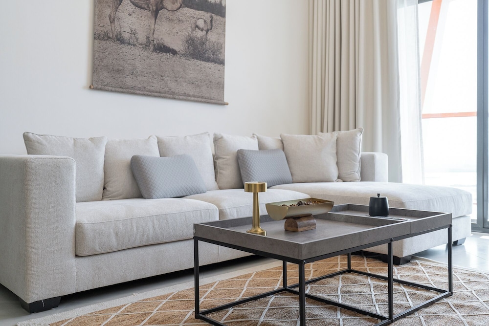 Al Jaddaf Binghatti Avenue 718 — 4-Star Luxury Hotel in Dubai, United Arab Emirates