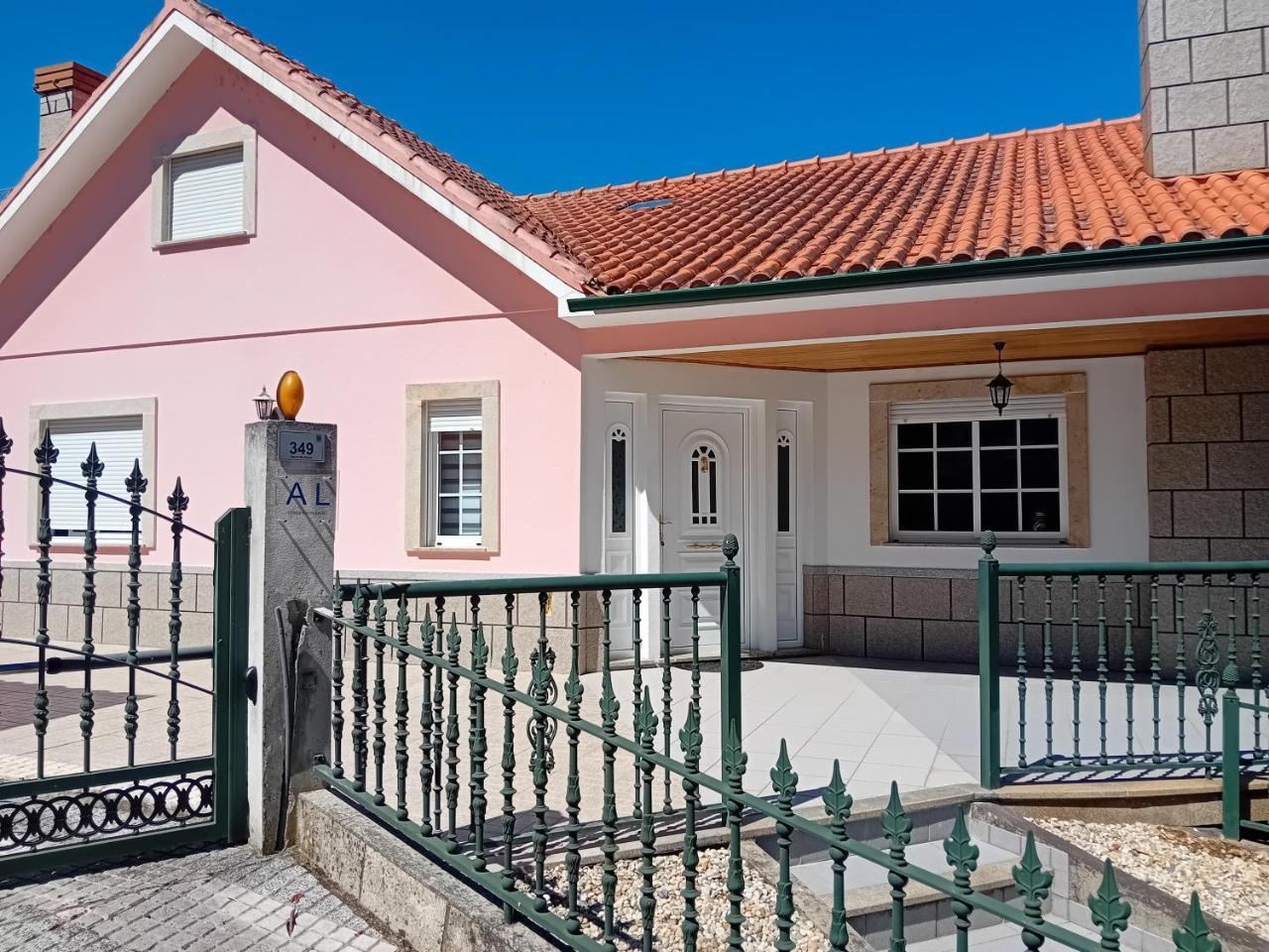 Peso River House — 4-Star Luxury Hotel in Melgaco, Portugal
