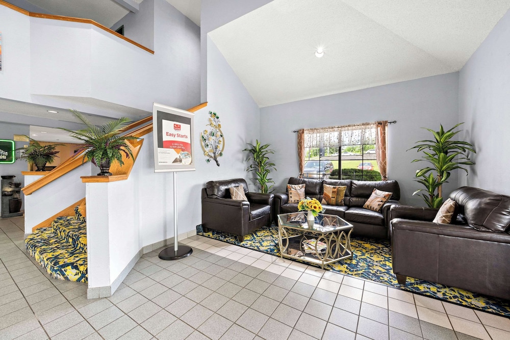 Econo Lodge London - photo 3