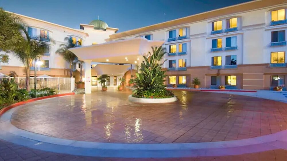 Hampton Inn San Diego Del Mar - photo 24