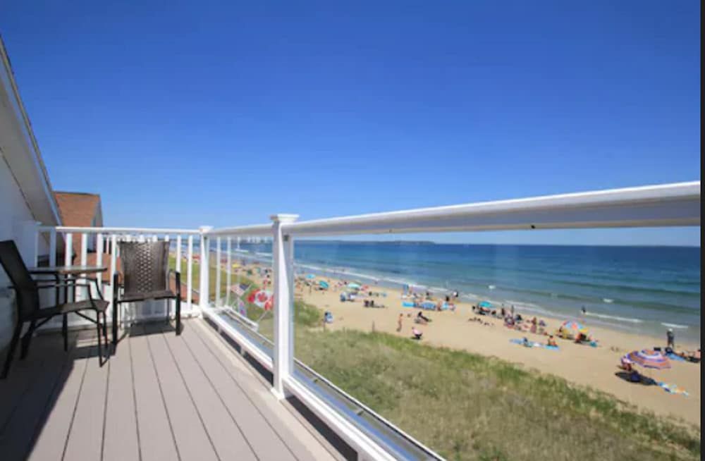 Abellona Inn & Suites - photo 3
