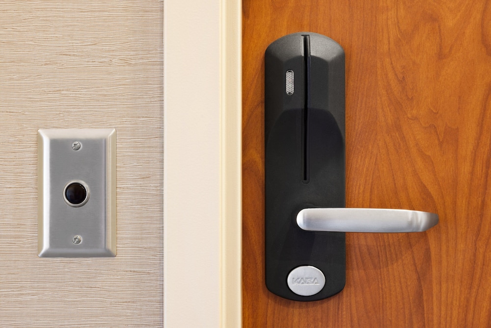 Holiday Inn Express Hotel & Suites Edmond by IHG - photo 11