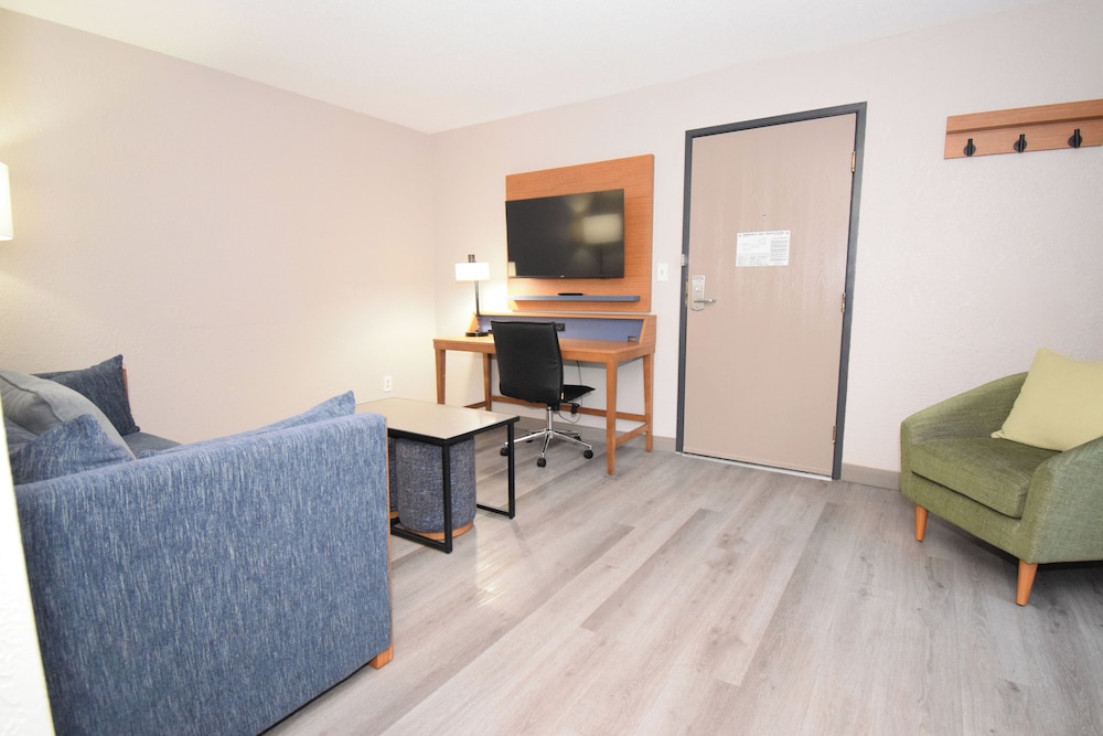 Country Inn & Suites by Radisson Coon Rapids MN - photo 14