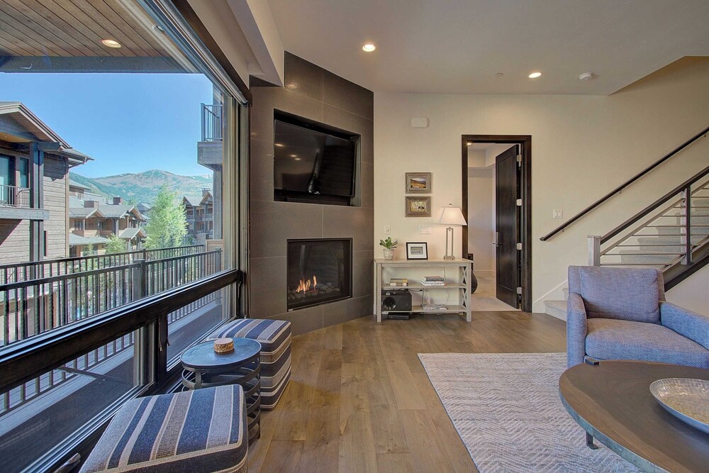Juniper Landing 3 Bedroom by Avantstay Condo in Park City Mountain Resort w Pool Hot Tub & Gym - photo 7