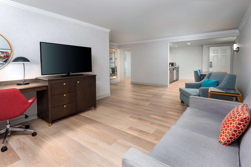 Hampton Inn Buffalo Williamsville - photo 19