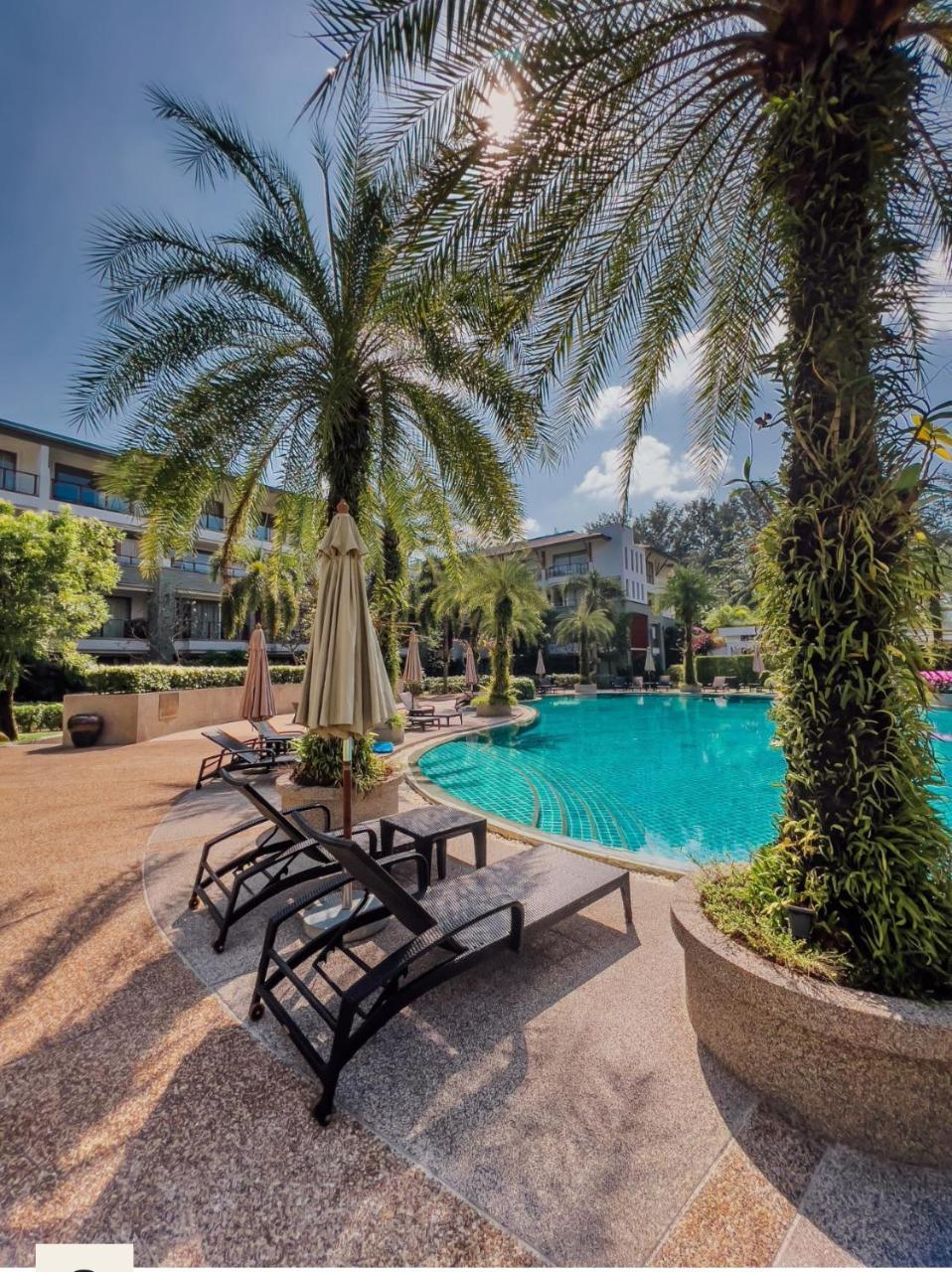 Pearl of Naithon beach 4 Bedrooms — 4-Star Luxury Hotel in Suwannaphum, Thailand