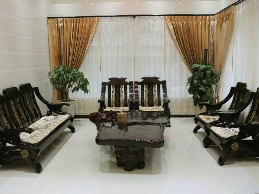Golden Kinnara Hotel — Lashio — photo 3