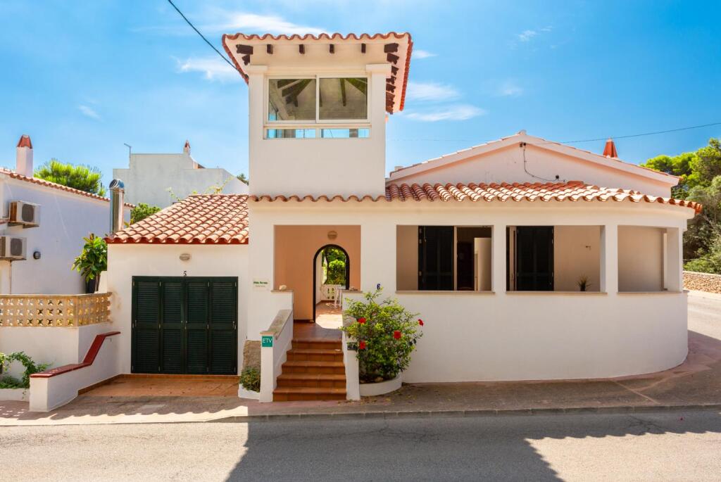 Villa Torreta — 4-Star Luxury Hotel in Sant Lluis, Spain