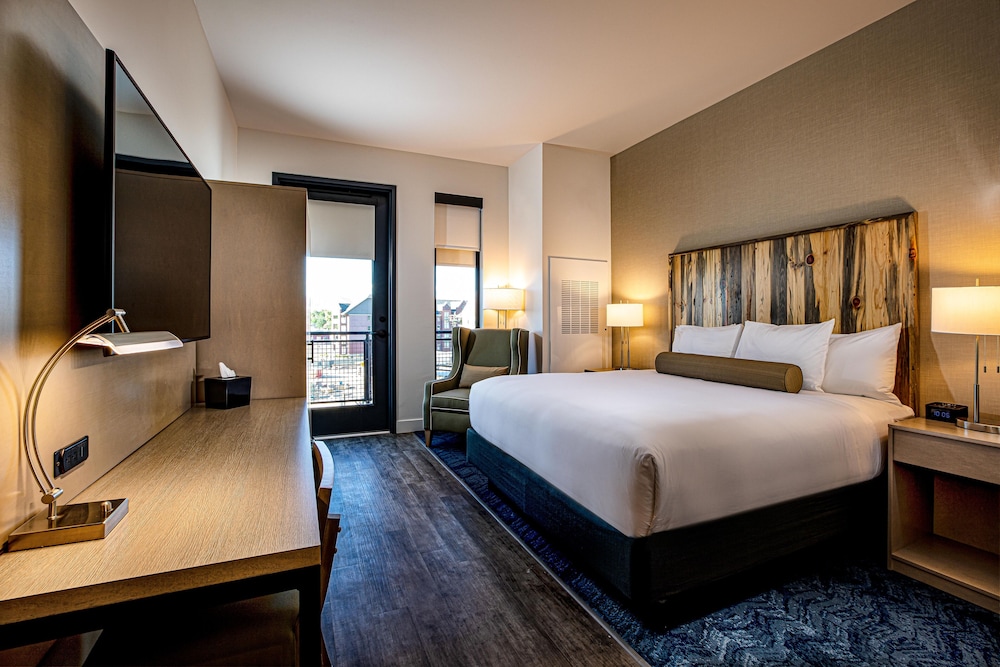 Hotel Maverick - photo 13