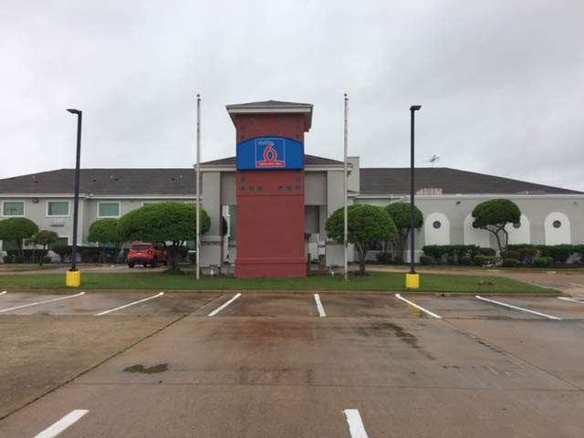 Studio6 Burleson TX — hotel in Burleson