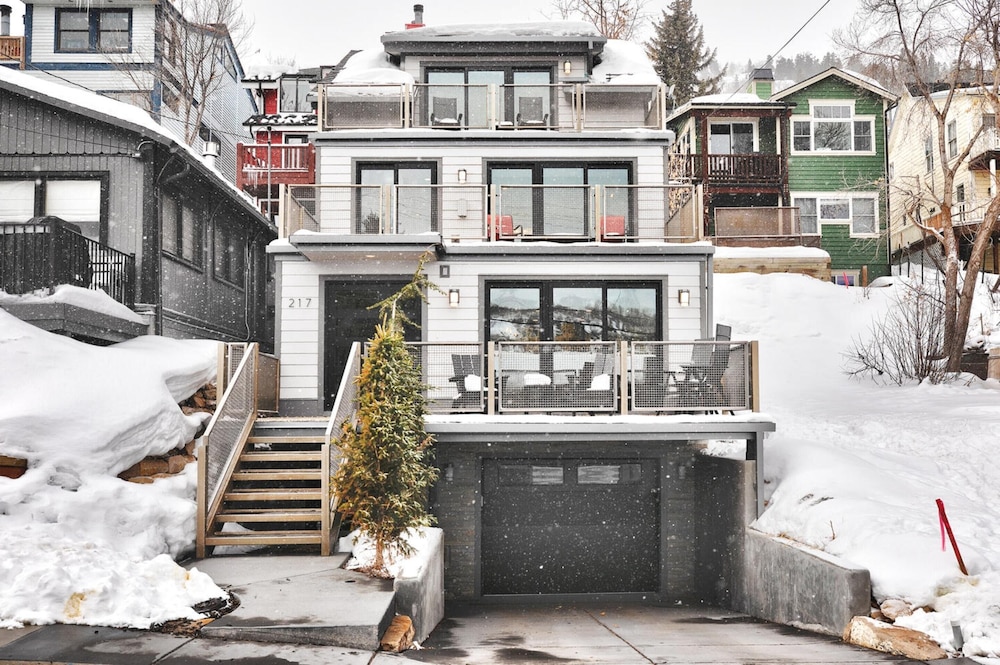 Pinetree by Avantstay Modern Park City Getaway w Patio & Balcony - featured photo