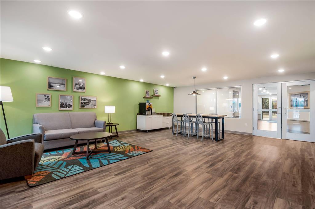WoodSpring Suites Tampa Airport North Veterans Expressway - photo 4