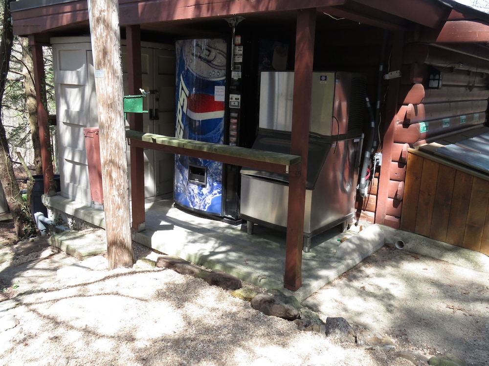 Tall Pines Inn - photo 143